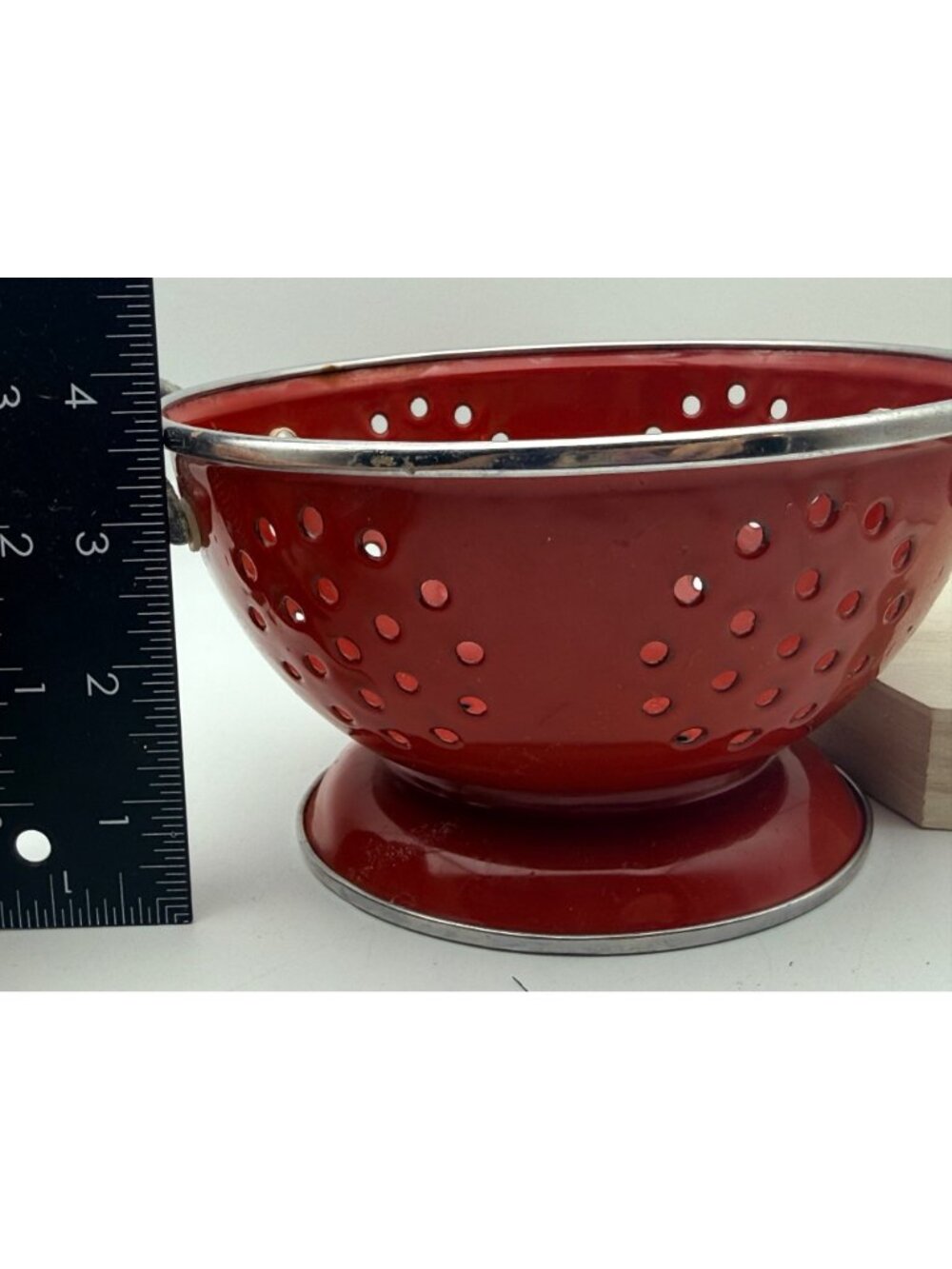 Vintage Red Metal Colander Rustic Country Cottagecore Kitchen Decor 8.5" - Picture 2 of 5